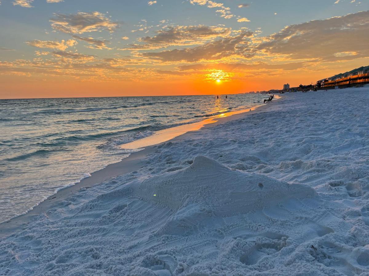 Private Beach Access, Fenced Yard & Pet Friendly, Pool, Cabana Life Beach House Дестин Экстерьер фото